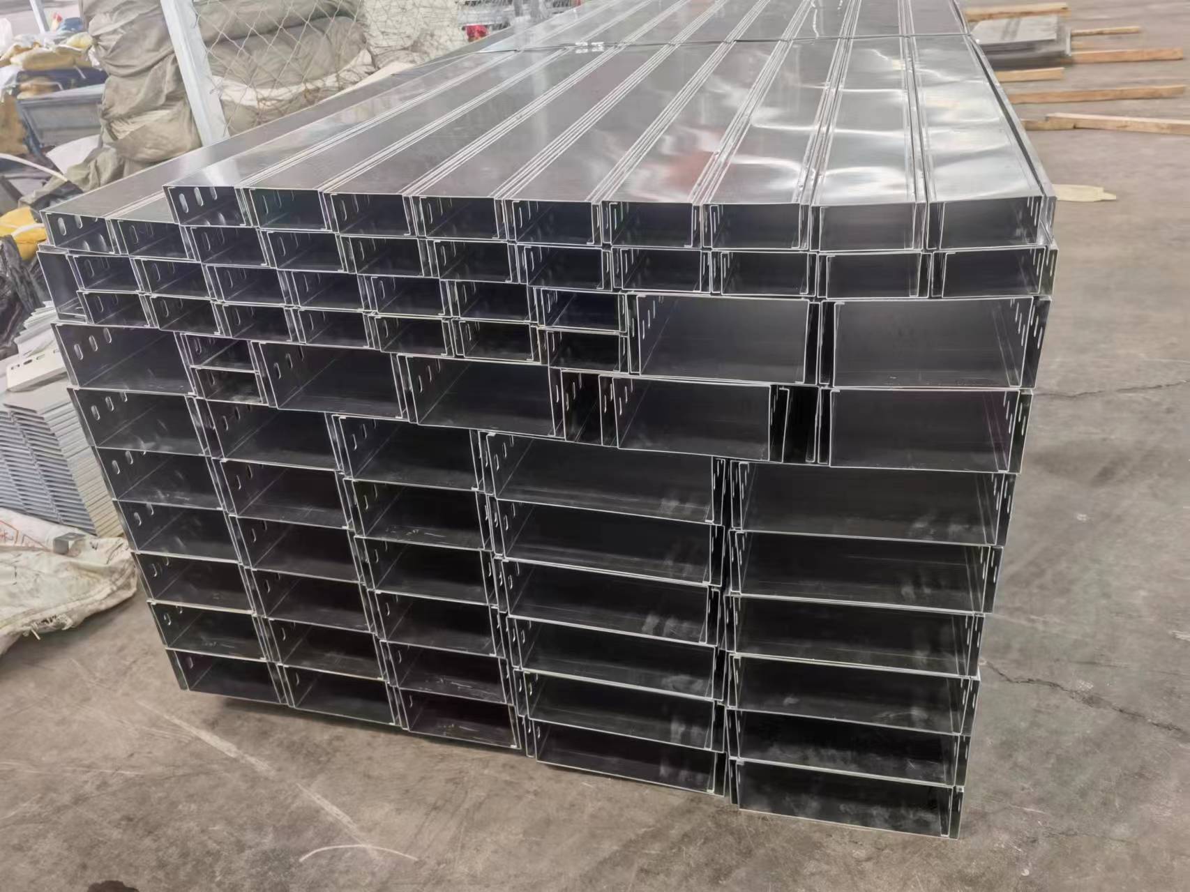 <b>不銹鋼橋架</b>